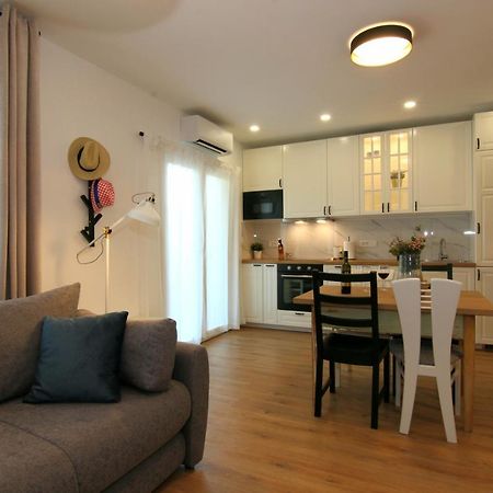 ז'אבוריץ' Apartments Tona מראה חיצוני תמונה