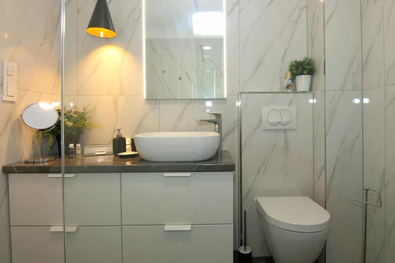 ז'אבוריץ' Apartments Tona מראה חיצוני תמונה