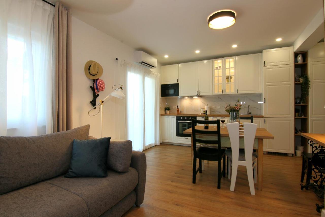 ז'אבוריץ' Apartments Tona מראה חיצוני תמונה