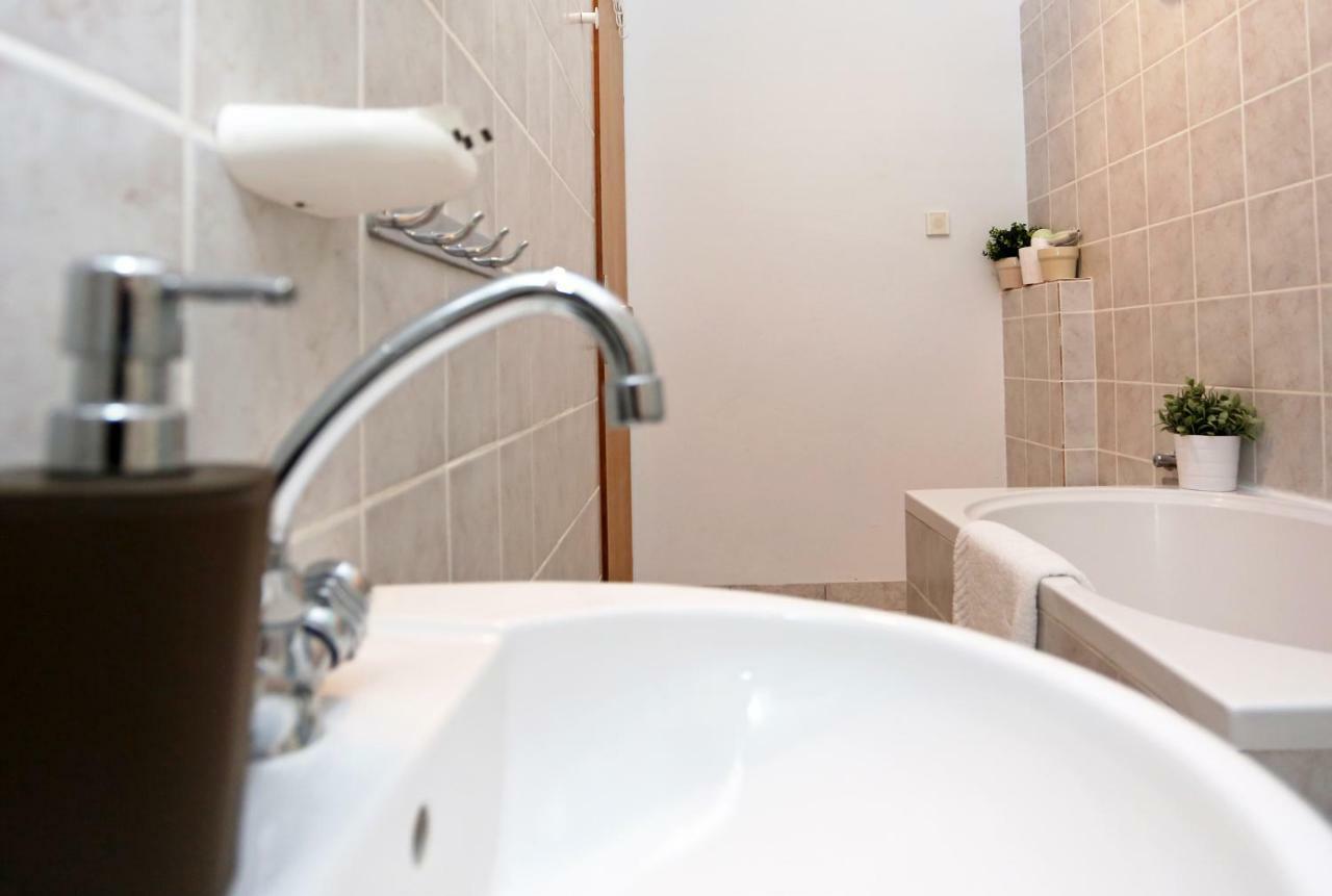 ז'אבוריץ' Apartments Tona מראה חיצוני תמונה